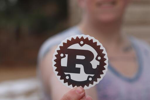 R